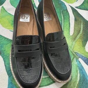 DV Women’s Loafers size 7.5